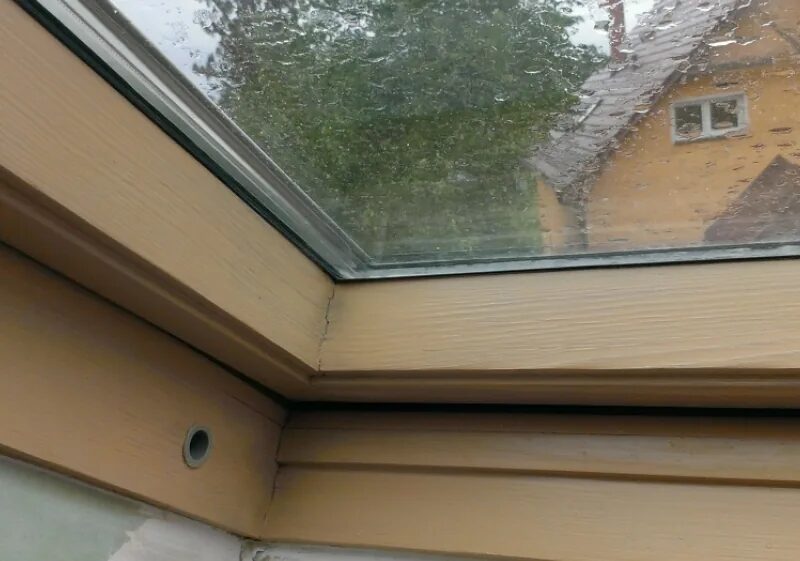 Střešní okno Velux