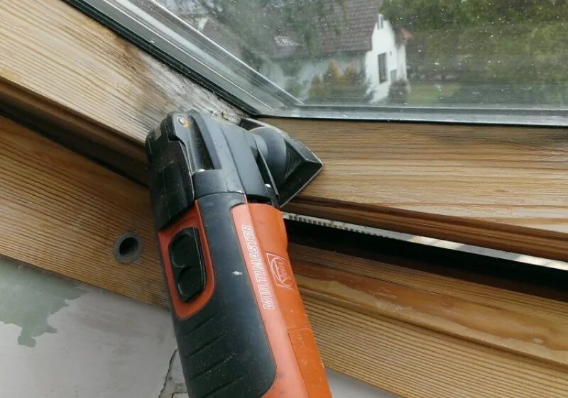 Renovace rámu střešního okna Velux
